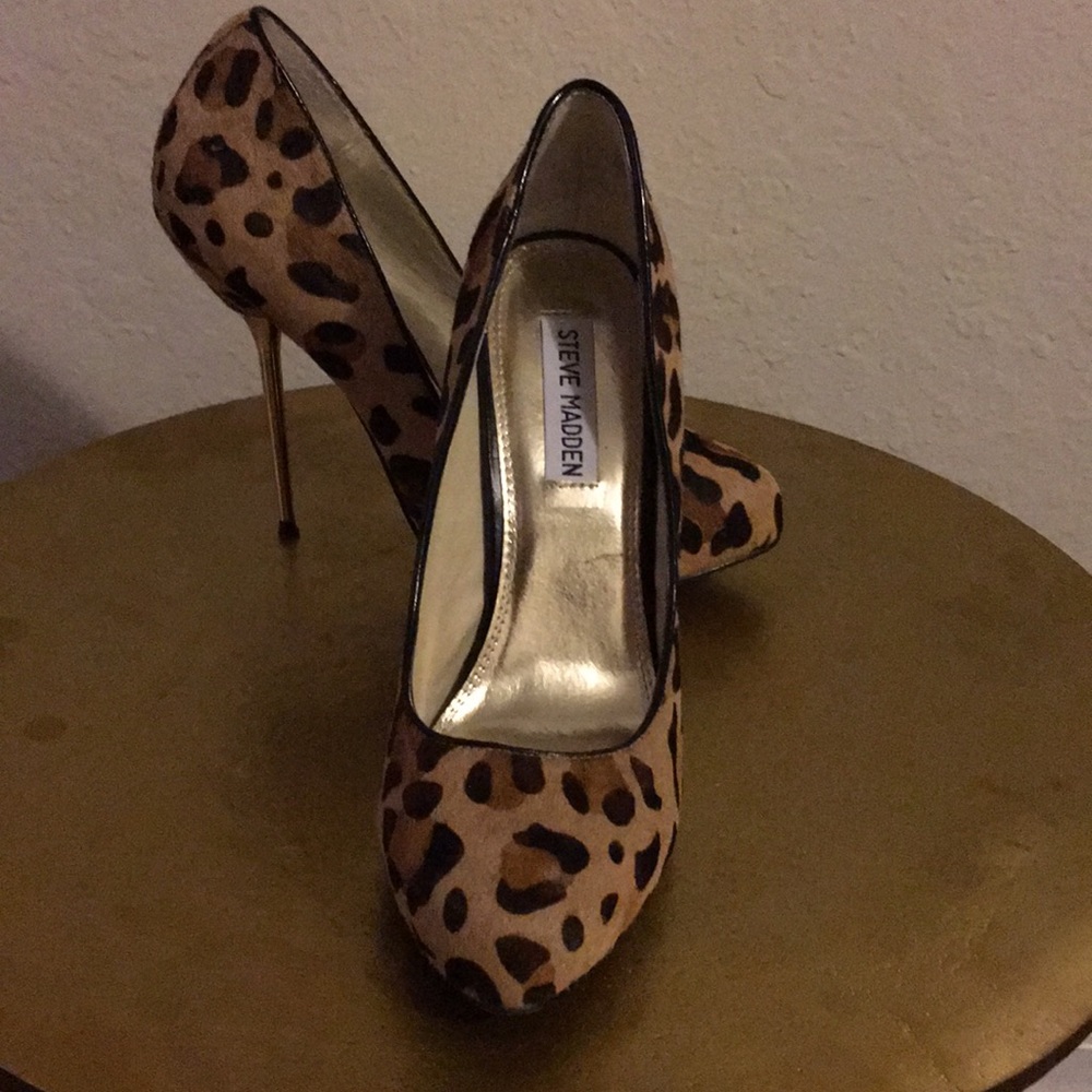 Steve Madden Leopard Stiletto Heel Size 7.5